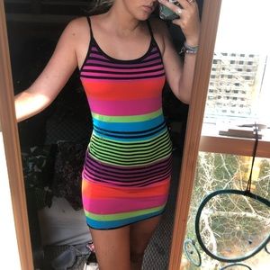 bright bodycon mini dress 💗